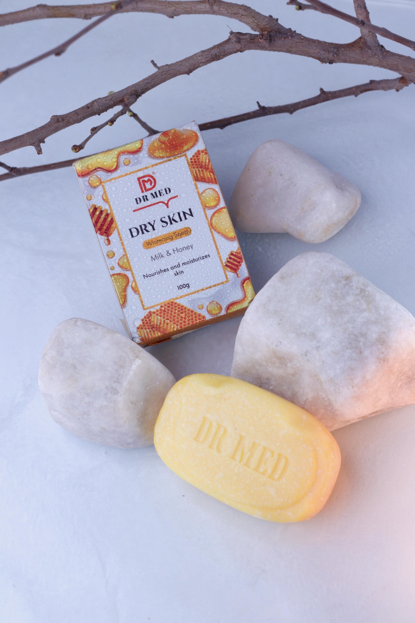 DR MED Dry Skin Whitening Soap (Milk & Honey) 100g.